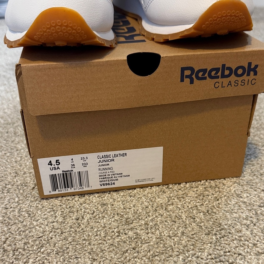 Reebok Kids Classic Running Shoe - Picture 2 of 7